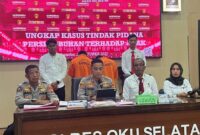 1761586484400-polres-oku-selatan-saat-merilis-kasus-asusila-terhadap-anak-di-bawah-umur-1761561868712_169