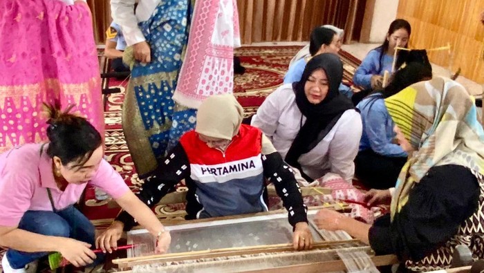 1761629706151-program-pemberdayaan-di-lapas-perempuan-palembang-oleh-pertamina-1761612732794_169