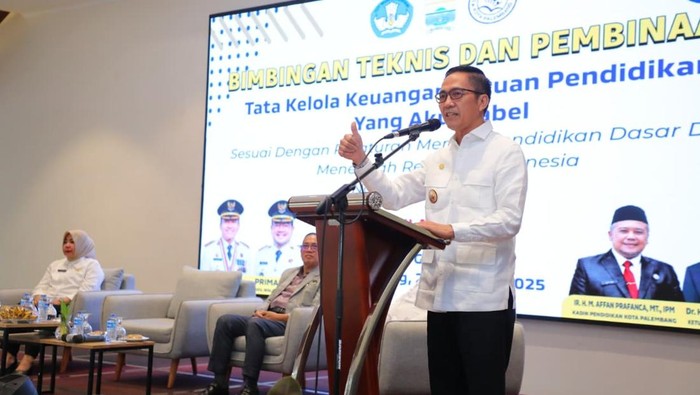 1761759209531-walkot-palembang-ratu-dewa-1761731220478_169