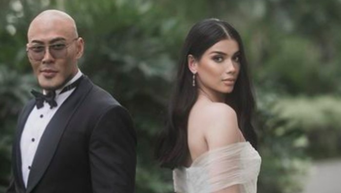 1761759342046-deddy-corbuzier-sabrina-chairunnisa_169