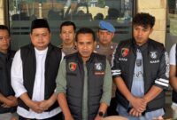 1762320911657-kapolres-bungo-akbp-natalena-saat-memberikan-keterangan-pers-soal-kasus-polisi-bunuh-dosen-wanita-1762294706948_169