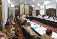 1762321056823-rapat-membahas-pembentukan-konsorsium-pelabuhan-palembang-baru-1762258285077_169