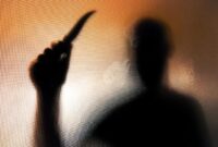 1762429010236-ilustrasi-kejahatan-dengan-pisau_169