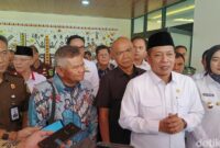 1762947383811-menteri-koperasi-ferry-juliantono-1762931601331_169