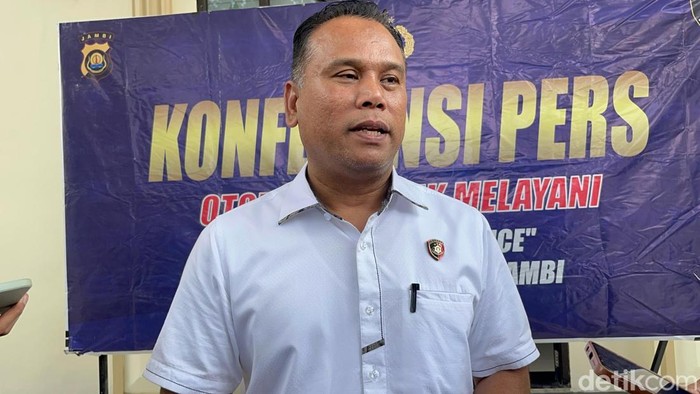 1763098511462-dirreskrimsus-polda-jambi-kombes-taufik-nurmandia-1763044636352_169