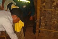 1763098533411-polisi-melakukan-olah-tkp-pembunuhan-bayi-yang-baru-dilahirkan-di-dusun-ii-desa-netemnanu-selatan-kecamatan-amfoang-timur-kabu-1763022821483_169