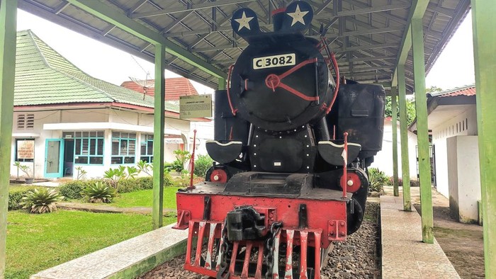 1763485536939-lokomotif-tua-c3082-1763428748465_169