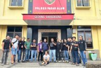 1763787936036-pelaku-saat-diamankan-polisi-1763738615450_169