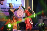 1763852692029-penampilan-seni-budaya-di-festival-candi-bumi-ayu-di-pali-1763822422856_169