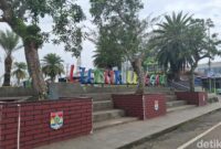 1764090348792-alun-alun-merdeka-lubuklinggau-saat-ini-1760354873036_169