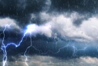 1764090352462-ilustrasi-hujan-petir-1762239904688_169