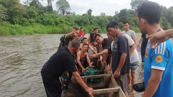 1764241554879-kecelakaan-di-lahat-1764223662327_169