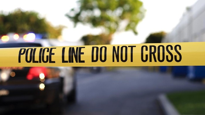 1764414348510-ilustrasi-garis-polisi-1_169