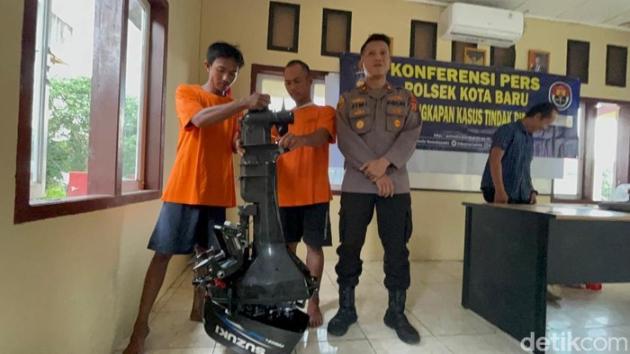 1765040748589-dua-pelaku-pencurian-mesin-speedboat-di-jambi-ditangkap-polisi-1765004756235_169