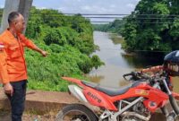 1765105550460-pihak-bpbd-musi-rawas-lakukan-pemantauan-di-sungai-muara-beliti-1765020145167_169