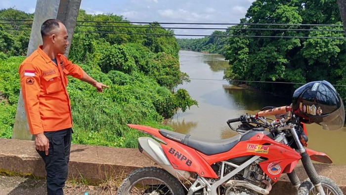 1765105550460-pihak-bpbd-musi-rawas-lakukan-pemantauan-di-sungai-muara-beliti-1765020145167_169