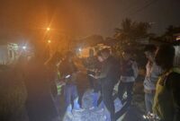 1765105552762-petugas-kepolisian-melakukan-olah-tkp-dan-memintai-keterangan-saksi-saksi-1765093243660_169