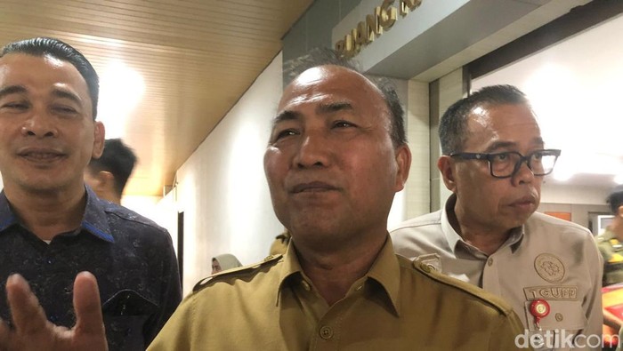 1765256749202-asisten-i-setda-sumsel-apriyadi-1765208419168_169