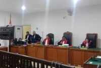 1765256749684-sidang-tuntutan-hendri-secara-virtual-dengan-hakim-ketua-zulkifli-dan-jpu-kejari-palembang-sigit-subiantoro-1765208083758_169