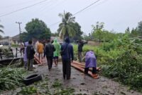 1765299924214-jembatan-darurat-yang-dibangun-1765282465580_169