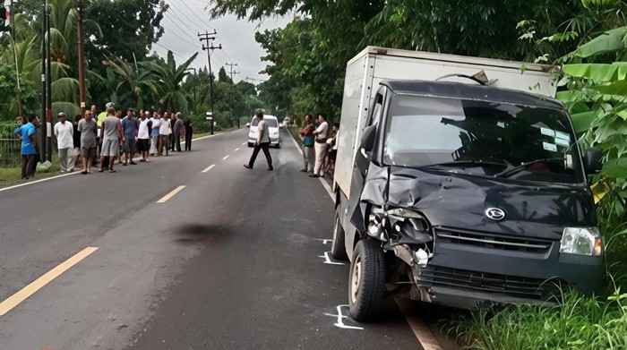 1765386326122-lokasi-kecelakaan-yang-tewaskan-irt-di-oki-1765366432893_169