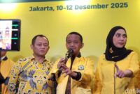 1765429573551-ketum-golkar-bahlil-lahadalia-1765387763094_169