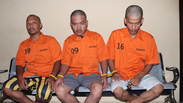 1765818359313-muhammad-syah-kiri-oknum-pns-uptd-perairan-lampung-1765798755780_169