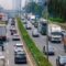1765861542563-urai-macet-angkutan-barang-dibatasi-saat-libur-nataru-1765162881085_169