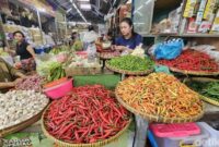 1765969541417-penjual-bahan-pokok-di-pasar-gede-solo-selasa-432025-1741065738702_169