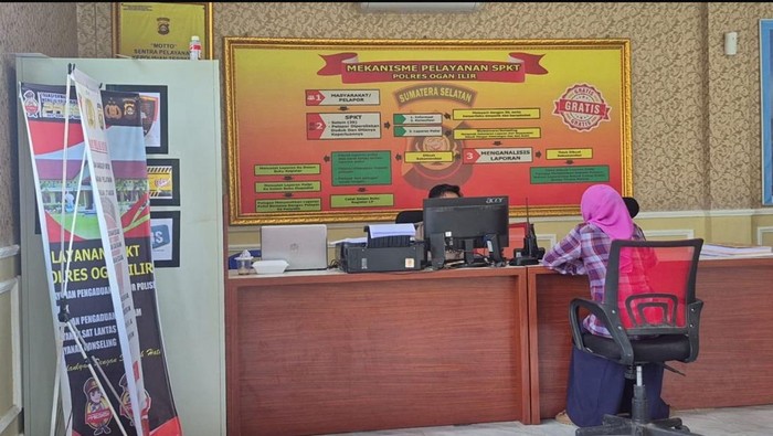 1766034338130-kabid-di-dinas-kominfo-statistik-dan-persandian-kabupaten-ogan-ilir-rully-mulyani-lapor-polisi-1766025540668_169