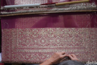 1766034343435-proses-pembuatan-kain-songket-palembang_169