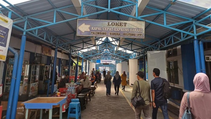 1766099084481-pelabuhan-boom-baru-palembang-stop-layani-penumpang-tujuan-bangka-belitung-1766078699783_169