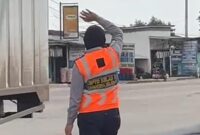 1767848762894-oknum-dishub-di-palembang-diduga-melakukan-pungli-terhadap-mobil-relawan-yang-bawa-bantuan-ke-aceh-1767833193428_169