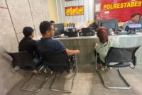 1767978336116-pasutri-laporkan-tetangganya-ke-polrestabes-palembang-1767947600114_169