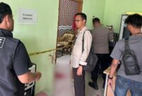 1768021535941-polisi-melakukan-olah-tkp-di-lokasi-kejadian-penikaman-seorang-kades-di-muba-1768012865349_169