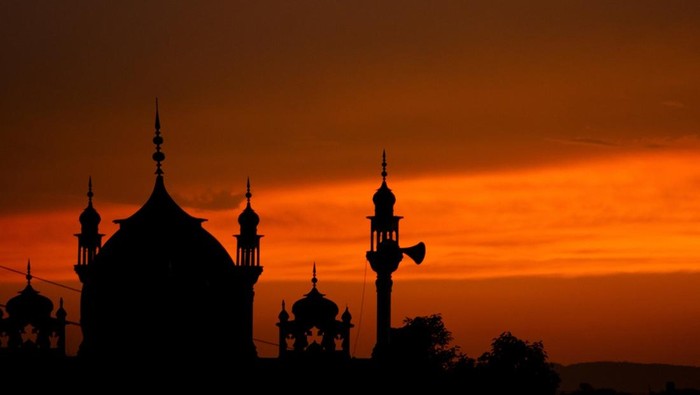 1768172676128-ilustrasi-nisfu-syaban_169