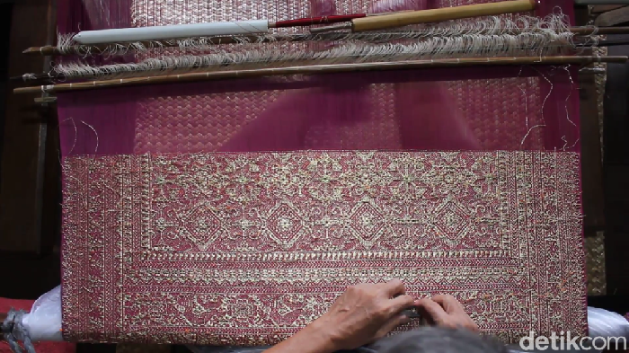 1769058381727-proses-pembuatan-kain-songket-palembang_169