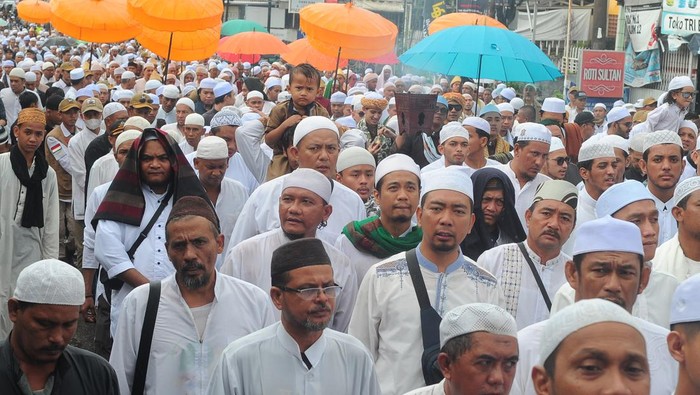 1769231139441-semarak-ziarah-kubro-di-palembang-jelang-ramadhan-1_169