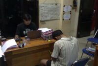 1769231155137-pelaku-saat-diamankan-polisi-usai-menusuk-temannya-di-bengkulu-1769192476938_169