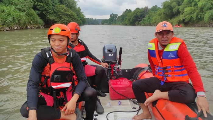1769360760886-pencarian-pemain-angklung-yang-tenggelam-di-sungai-musi-empat-lawang-1769345716906_169