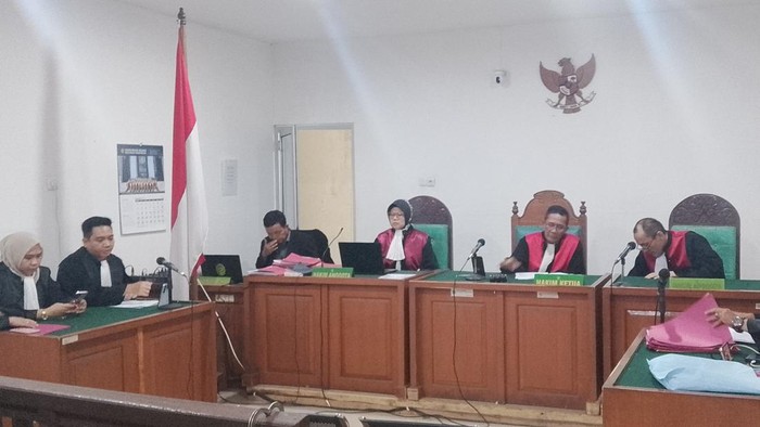 1769533597157-terdakwa-manto-terdakwa-pembunuhan-di-gandus-jalani-sidang-tuntutan-secara-daring-1769512979249_169